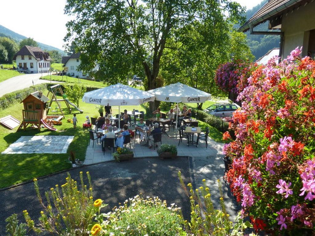 Cafe-Pension Endehof Oberprechtal Exterior photo